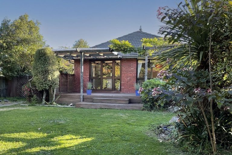Photo of property in 4 Deloraine Street, Somerfield, Christchurch, 8024