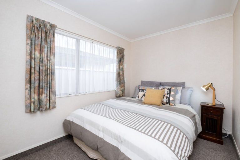 Photo of property in 67 Kensington Drive, Taradale, Napier, 4112