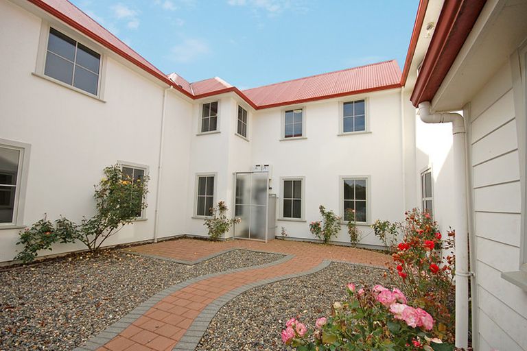 Photo of property in 26 Gladstone Road North, Mosgiel, 9024