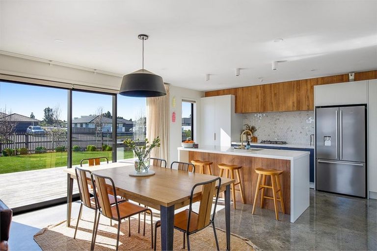 Photo of property in 29 Honeyfield Drive, Whalers Gate, New Plymouth, 4310