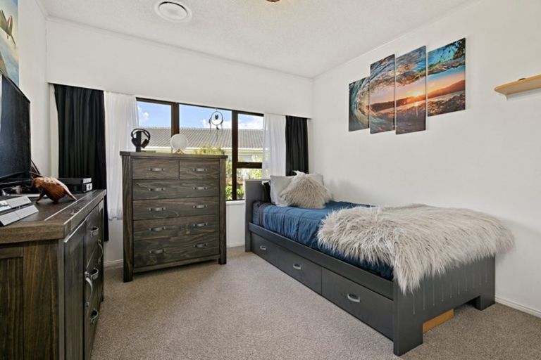 Photo of property in 98 Elliot Street, Pahurehure, Papakura, 2113