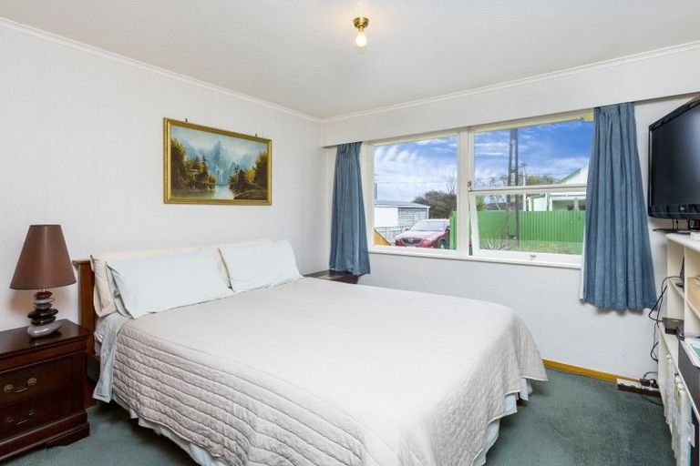 Photo of property in 12a Ebdentown Street, Ebdentown, Upper Hutt, 5018
