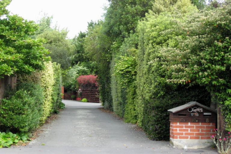 Photo of property in 8 Glenburn Place, Avonhead, Christchurch, 8042