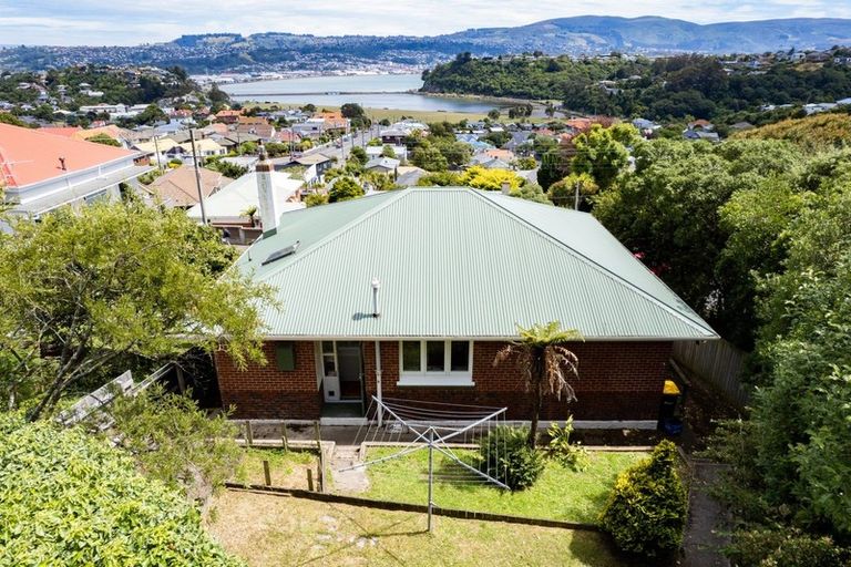 Photo of property in 3 Highcliff Road, Andersons Bay, Dunedin, 9013