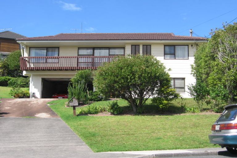 Photo of property in 907 Beach Road, Waiake, Auckland, 0630