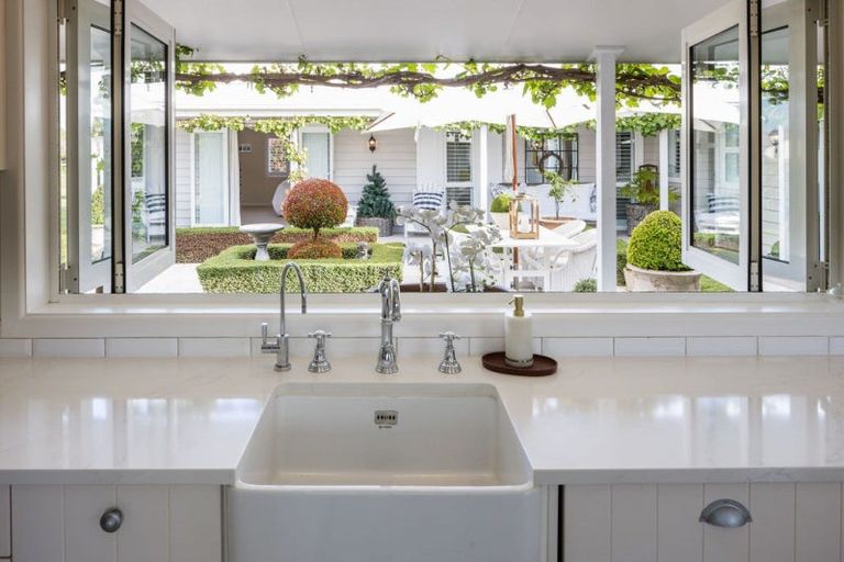 Photo of property in 41 Catra Place, Matangi, Hamilton, 3287