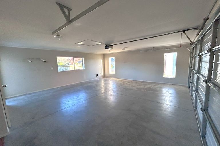 Photo of property in 40 Farringdon Avenue, Rototuna North, Hamilton, 3210