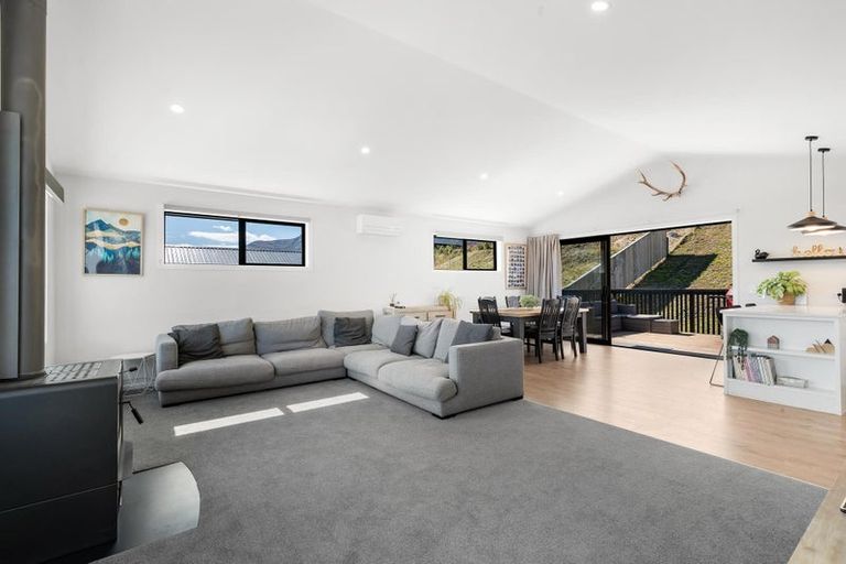 Photo of property in 31 Muster Road, Jacks Point, 9371