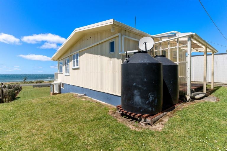 Photo of property in 265 Mataikona Road, Mataikona, Tinui, 5889