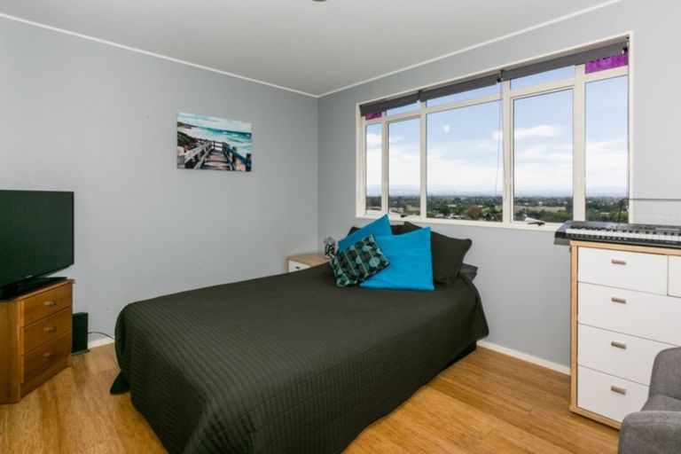 Photo of property in 15 Woodford Heights, Havelock North, 4130