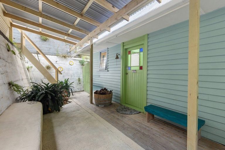 Photo of property in 36 Park Terrace, Corsair Bay, Lyttelton, 8082