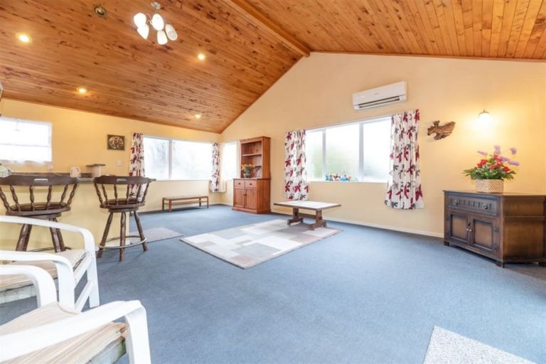 Photo of property in 1/6 Koromiko Street, New Lynn, Auckland, 0600