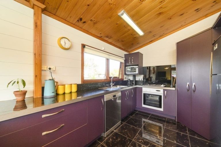 Photo of property in 3 Alma Place, Milson, Palmerston North, 4414