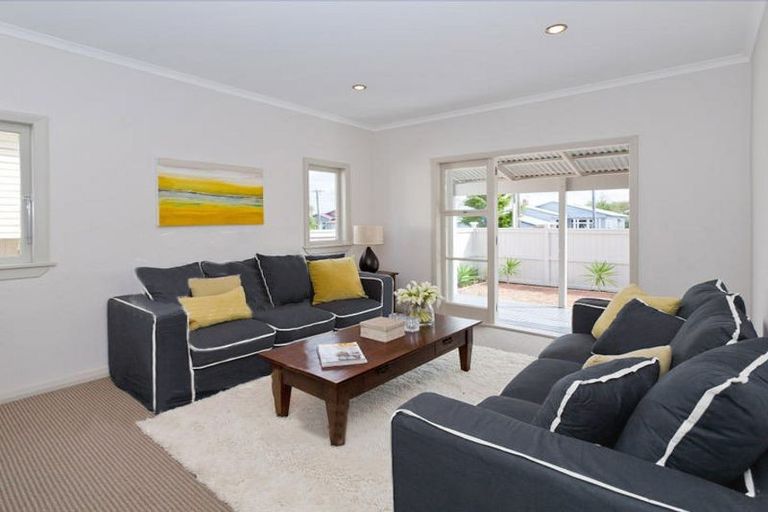 Photo of property in 40a Formby Avenue, Point Chevalier, Auckland, 1022