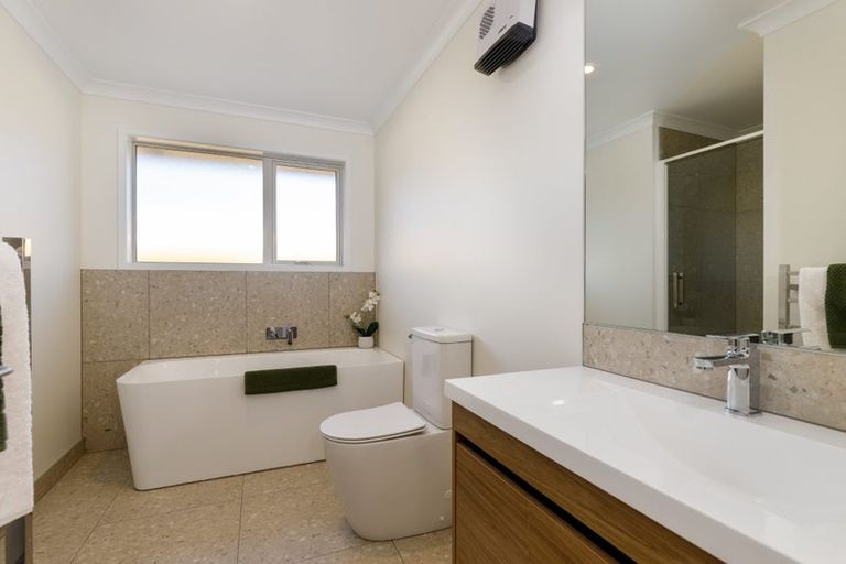 Photo of property in 10 Magnolia Drive, Springlands, Blenheim, 7201