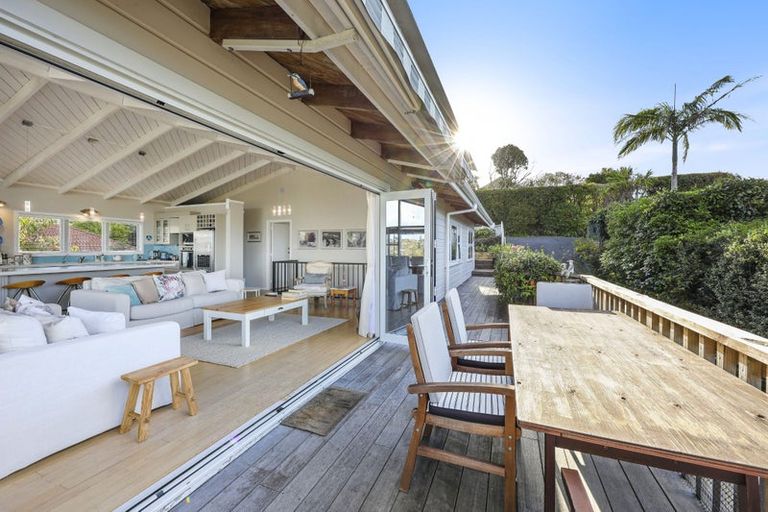 Photo of property in 13 Colmar Road, Mellons Bay, Auckland, 2014