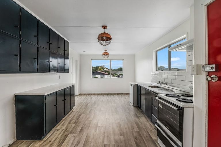 Photo of property in 10 Tainui Street, Castlecliff, Whanganui, 4501