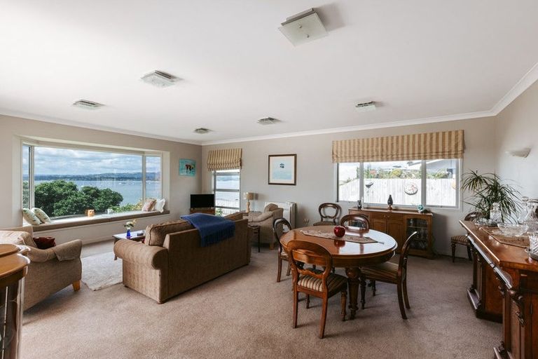 Photo of property in 109 Harbour View Road, Omokoroa, 3114