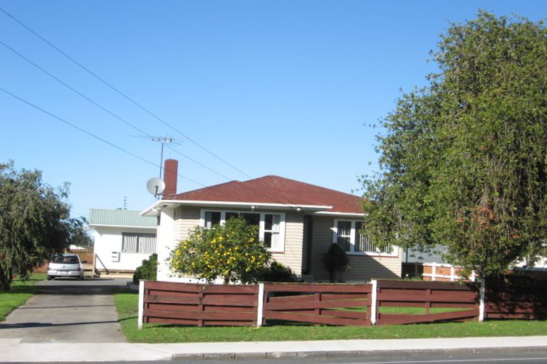 Photo of property in 96 Weymouth Road, Manurewa, Auckland, 2102