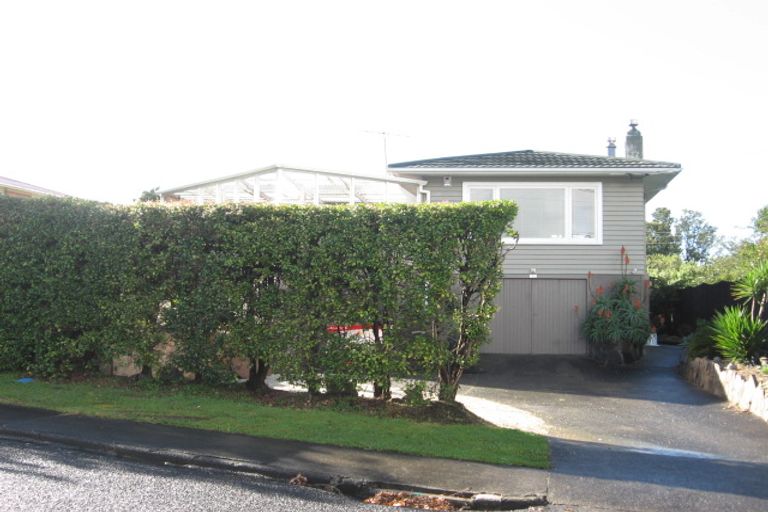 Photo of property in 3 Brough Road, Manurewa East, Auckland, 2102