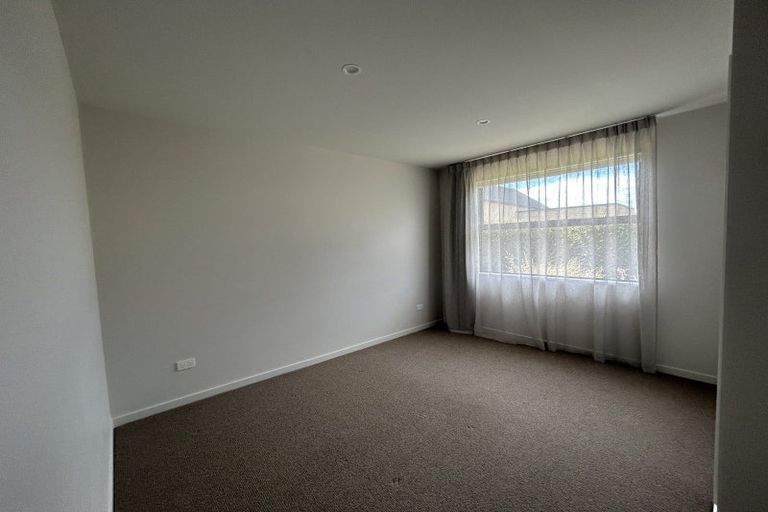 Photo of property in 5 Mcdonald Street, Wanaka, 9305