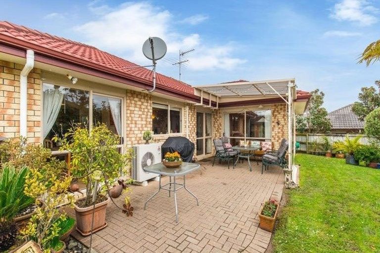 Photo of property in 7 Ironstone Place, Randwick Park, Auckland, 2105