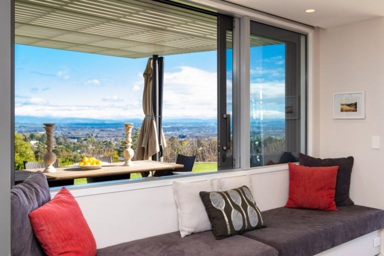 Photo of property in 207 Durham Drive, Havelock North, 4130