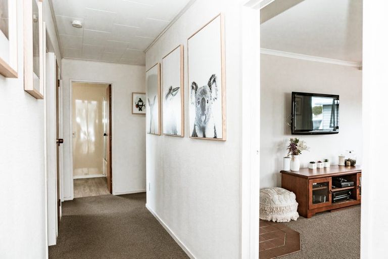 Photo of property in 7 Duckworth Crescent, Greenmeadows, Napier, 4112