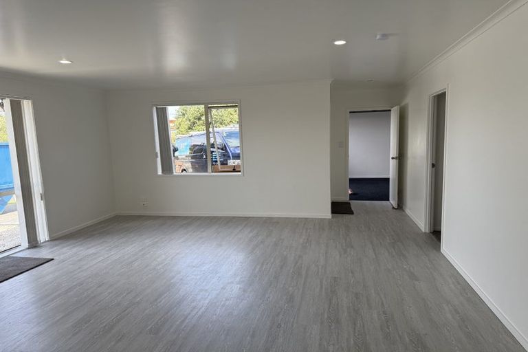 Photo of property in 17 Elan Place, Stanmore Bay, Whangaparaoa, 0932