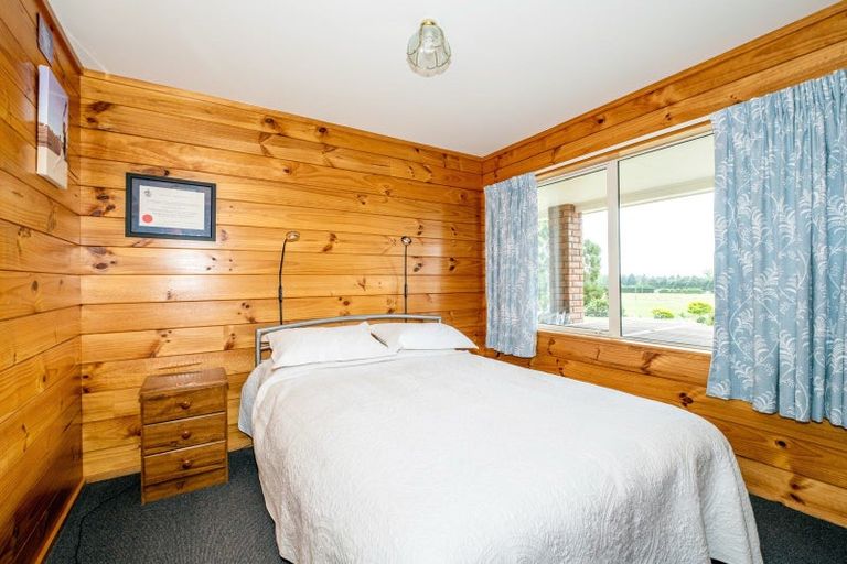 Photo of property in 587 Pleasant Point Highway, Levels, Timaru, 7975