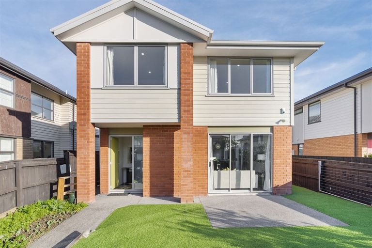 Photo of property in 10 Lane Cameron Place, Flat Bush, Auckland, 2019