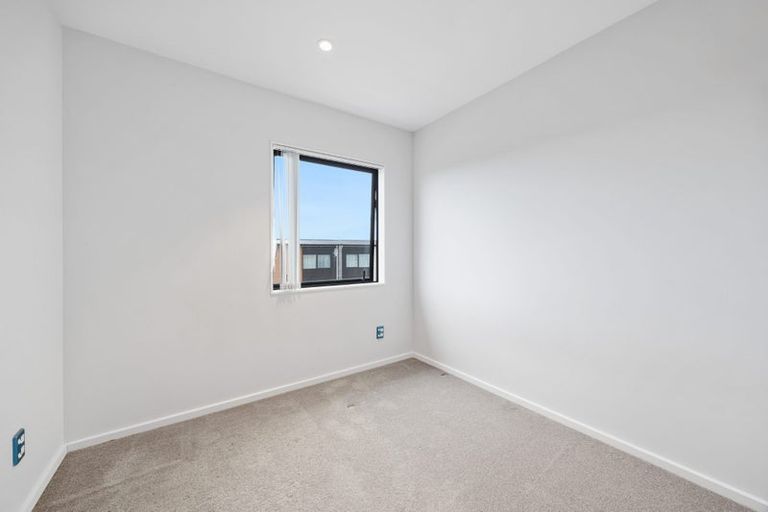 Photo of property in 7 Meritage Lane, Te Atatu South, Auckland, 0610