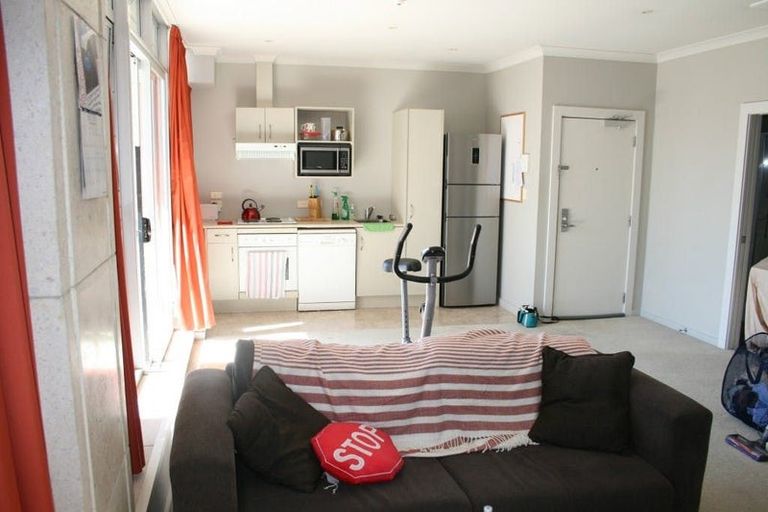 Photo of property in Mclean Towers, 3ge Shakespeare Road, Napier South, Napier, 4110