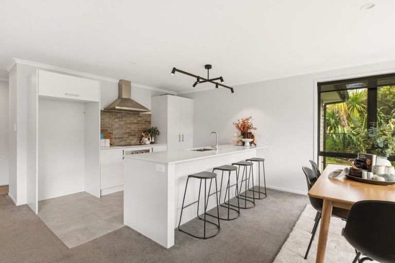 Photo of property in 85 Hills View Drive, Papamoa, 3118