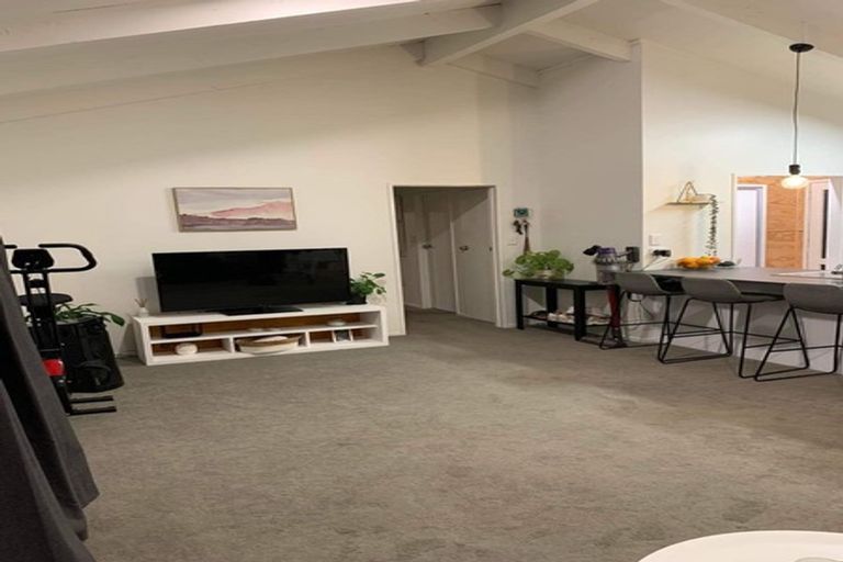 Photo of property in 9 Westwood Street, Bellevue, Tauranga, 3110