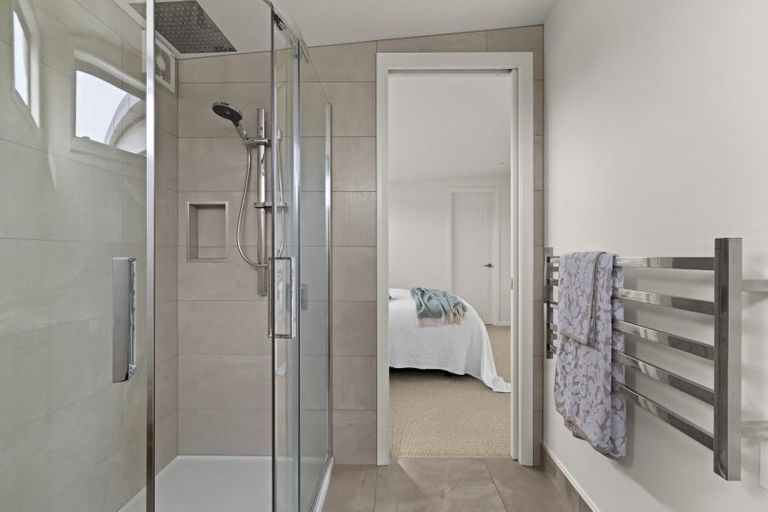 Photo of property in 190d Charles Street, Westshore, Napier, 4110