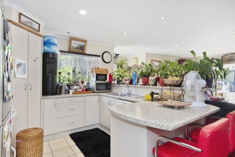 Photo of property in 5 Mahina Place, Mount Maunganui, 3116