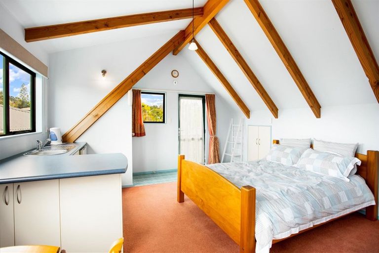 Photo of property in 1/22a Tomo Street, New Lynn, Auckland, 0600