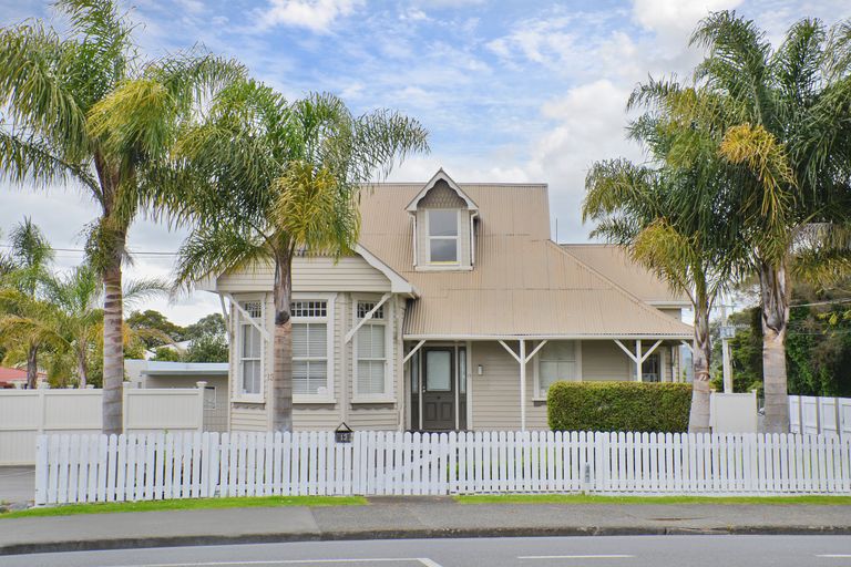 Photo of property in 13 Manse Street, Regent, Whangarei, 0112