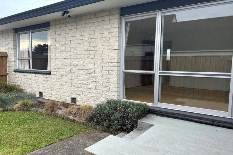 Photo of property in 1/176 Sawyers Arms Road, Bishopdale, Christchurch, 8053