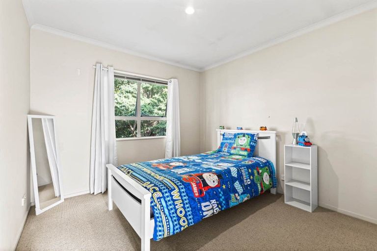 Photo of property in 17a Oakland Avenue, Papatoetoe, Auckland, 2025