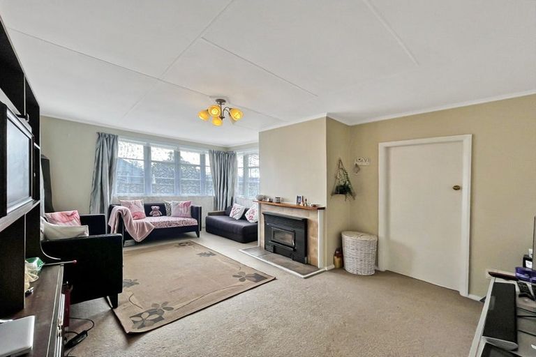 Photo of property in 4 Thames Street, Roslyn, Palmerston North, 4414