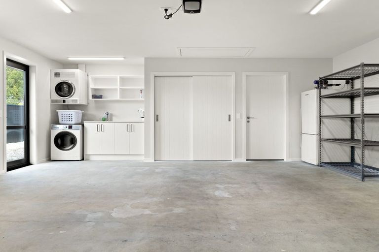 Photo of property in 9 Tate Crescent, Green Island, Dunedin, 9018