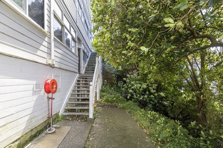 Photo of property in 195 The Terrace, Wellington Central, Wellington, 6011