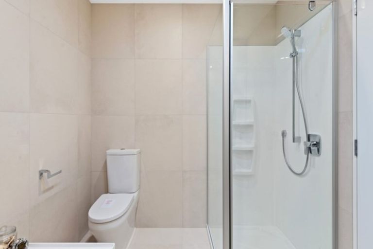 Photo of property in 28 Matairangi Avenue, Totara Heights, Auckland, 2105