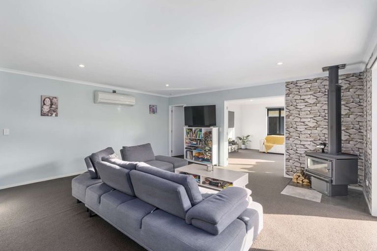 Photo of property in 49 Aroha Street, Pegasus, 7612