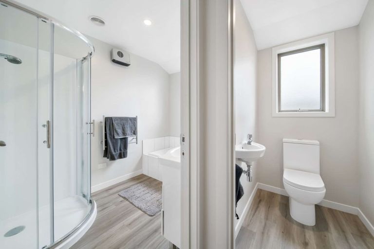 Photo of property in 4b Henderson Street, Mornington, Dunedin, 9011