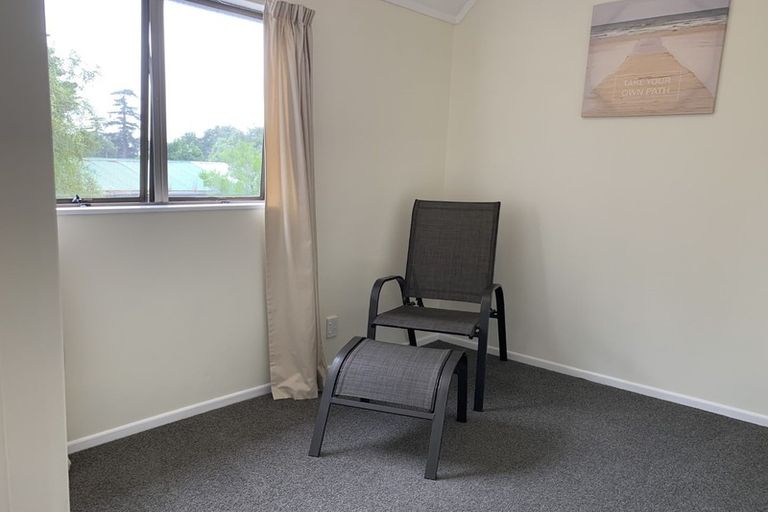 Photo of property in 4 Mchattie Lane, Clouston Park, Upper Hutt, 5018