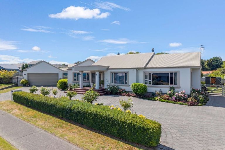 Photo of property in 2 Vaucluse Drive, Nukuhau, Taupo, 3330