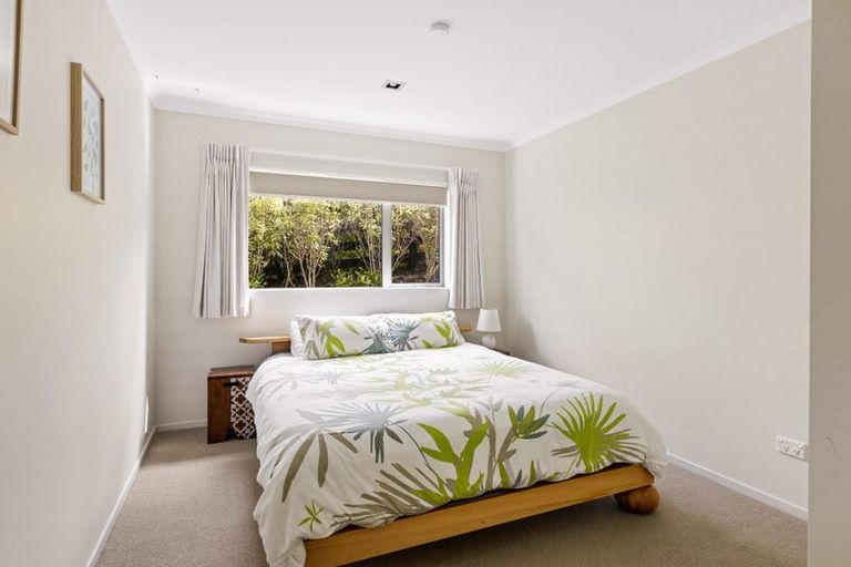 Photo of property in 8 Beachwood Drive, Hatfields Beach, Orewa, 0931